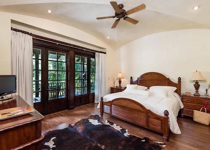 Hacienda Pinilla Vacation Hotel