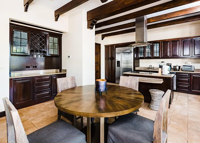 Hacienda Pinilla Vacation Hotel
