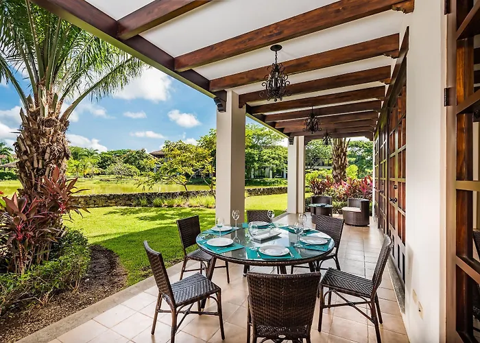 Hacienda Pinilla Vacation Hotel *