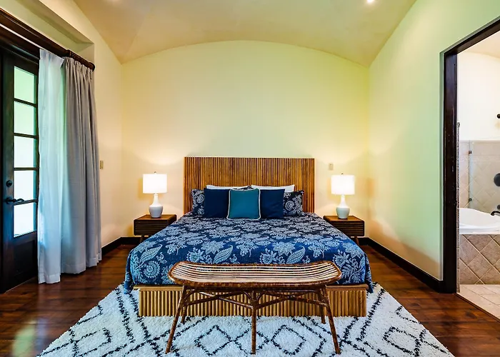 Hacienda Pinilla Vacation Hotel *